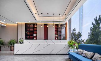 Huaxigu Hotel & Resort