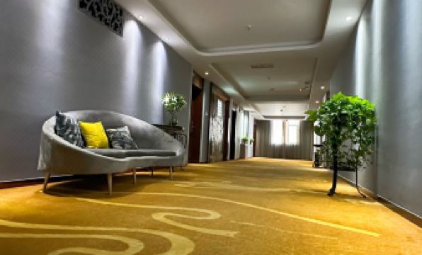 M International Hotel (Shazhou Night Market)