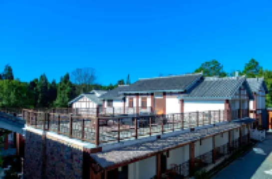 Zhujiangyuan Scenic Area Xiake Caotang