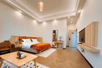 Mangshi Guanta Homestay (Yi Nationality Ancient Town)
