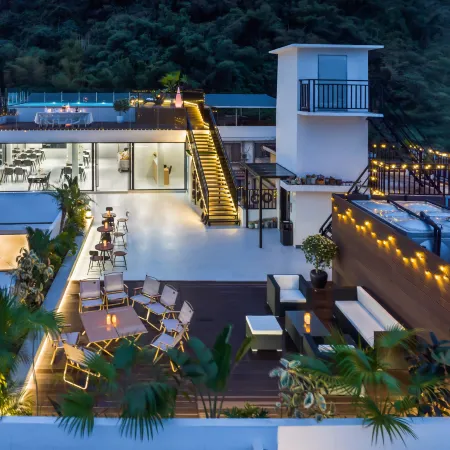 Yangshuo Lanyin Linshu (West Street Branch)