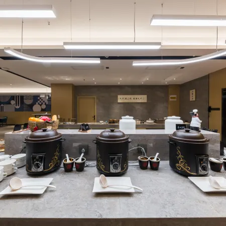 Aifeel Hotel (Lvliang Century Square)