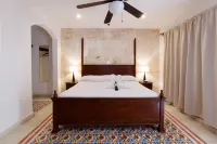 La Aurora Hotel Colonial - Parvekkeita