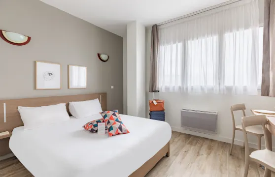 勒芒中心舒適城市公寓酒店