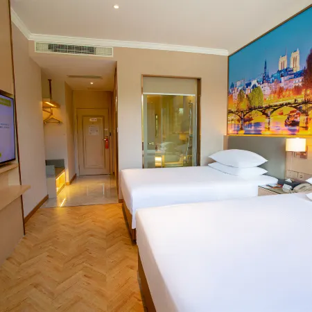 Vienna Classic Hotel (Butuo Huobaguangchang Square)
