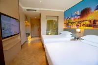 Vienna Classic Hotel (Butuo Huobaguangchang Square) Hotels in Butuo County