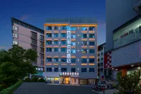 Xixili Preferred Hotel (Renhuai Guomao Shopping Center) - Parking