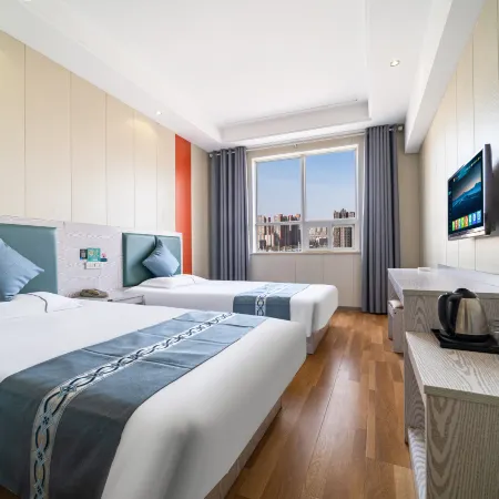 Luohe Jingyue creative Hotel