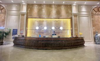 Home Inn Four Seasons Hotel (Huizhou Boluo Shiwan Yanjiang Road)