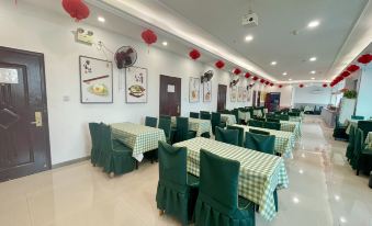 Super 8 Hotel (Anyang Railway Station Yinxu Scenic Area)