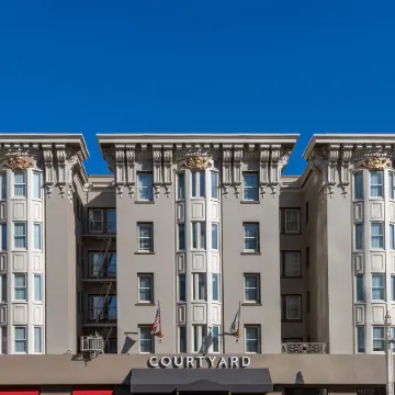 Courtyard San Francisco Downtown/Van Ness Ave. Отели рядом с достопримечательностью «Пляж Бейкер-Бич»