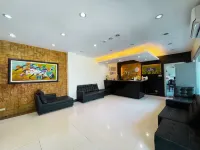 Siayan Travellers Inn Manila Powered by Cocotel - Inns
