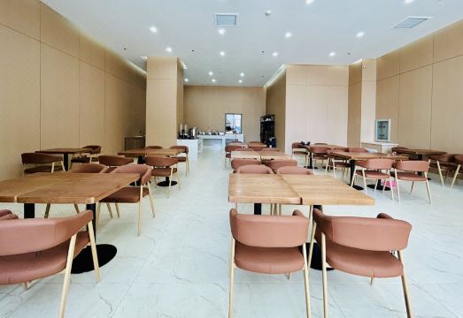 3. 다롄 루이스 호..