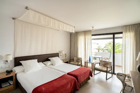 Parador de Mojacar Отели в г. Мохакар