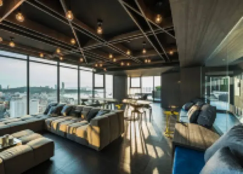 Pattaya the Base Four-Bedroom Top Floor Infinity Pool