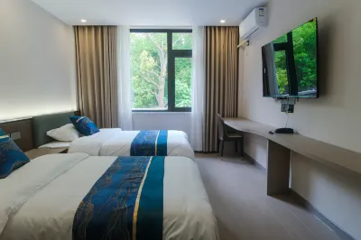 Shanghai Xinye Business Hotel Hotels near Jinshanyuanqu Railway Station