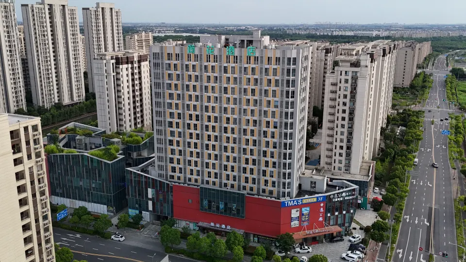Lotus Hotel
