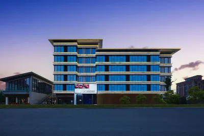 Yanan Fenglin Hotel Hotels in Yan'an New District / Wuyue Plaza
