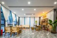 Dujiangyan Anyin Chuntang Hotel (High speed railway station in Qingcheng Mountain Scenic Area)