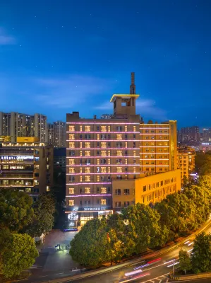 Home Inn Select Hotel (Gaoqiao South Metro Station, Gaoqiao Market, Changsha) Hotel in zona Hu'nan Agricultural University Dacheng Hall