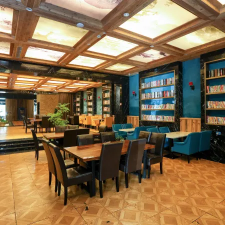 Yunyi Urban Boutique Stay (Tonglu Central Plaza)