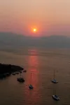 Huying Inn Fuxian Lake - Mountain view