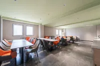 GreenTree Inn Express Hotel (Weihai High-speed Railway Terminal Port Branch) - sarapan