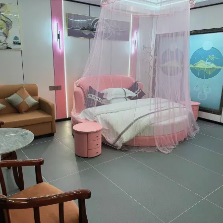 Huishui Lianjiang Holiday Hotel