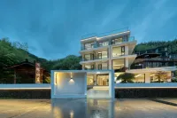 Angie Yeelin Elin Mountain Residence Designer Resort Hotels near Shenxi Rock Wave