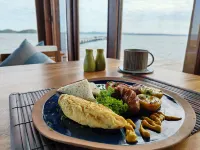 Full Moon Private Island - breakfast
