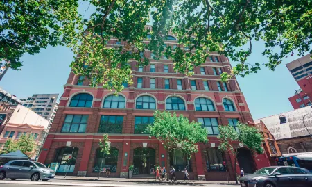 Wake up! Sydney Central Отели рядом со станцией Сиднейская Центральная железнодорожная станция