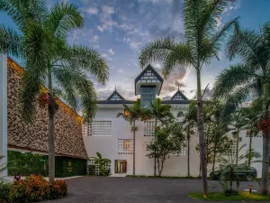 Floral Lux·Jinghong Golan Garden Hotel in Xishuangbanna