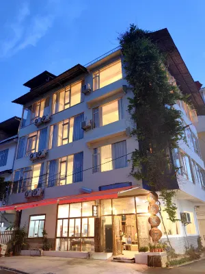 Free Travel Inn · Yangshuo Yuanmuju