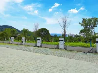 Ningqiang Mingyu Yizhu hotel - parcheggio
