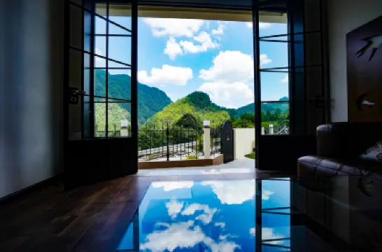 Zhangjiajie Xiwu Homestay Hotels near Huangshi Village