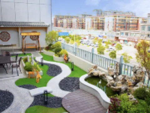 LanOuShangPin Hotel (Funing Development Zone Avenue Xiangyang East Road) فنادق في فونينغ