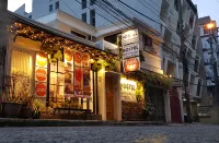 Crossroads Hostel Manila Hotels near SM City San Mateo