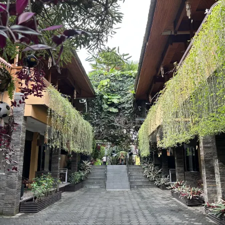 Hotel Pesona Bamboe
