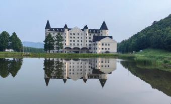 Yichun Yuenanshan Resort Hotel