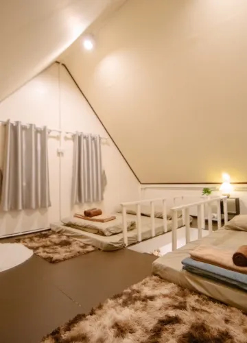 บ้านพักและกระโจม 2 หลัง