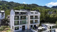 Wuyuan Waiwai Guixin · Dream Scenic Beauty Stay (Huangling Scenic Area Store)