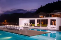 Trip.com Group Country Retreats (Zhang Jiajie Manson Joint Resort） - 인피니티 풀