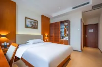 鴻萃ガーデンホテル(臨沂人民広場泰盛廣場) 臨大学外国語学院周辺のホテル