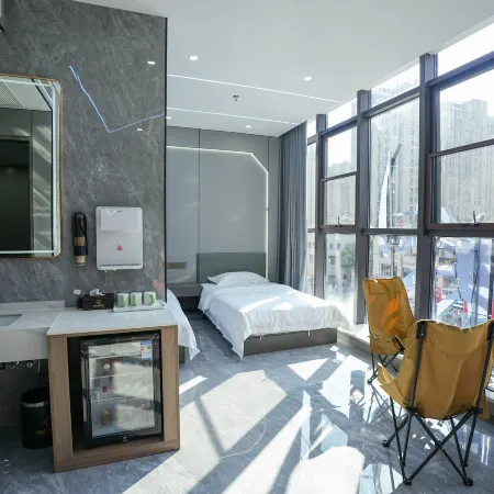 Yiyun Esports Hotel (Zhongjun Ideal City Branch)