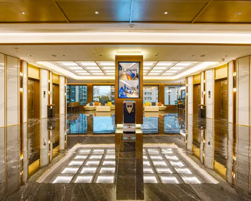 西安含舍·美素飯店（回民街鐘樓地鐵站店） 人民大廈附近的飯店