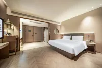 PALACE Hotel (Jinan Yaoqiang International Airport Lingang North Road Subway Station） )