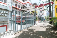 RedDoorz Plus near Tambo Paranaque