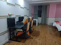 Huayi E-sports Hotel (Fengxian Bus Station)