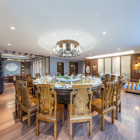 Feng'guan Hotel