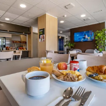 B&B HOTEL Niort Marais Poitevin Est